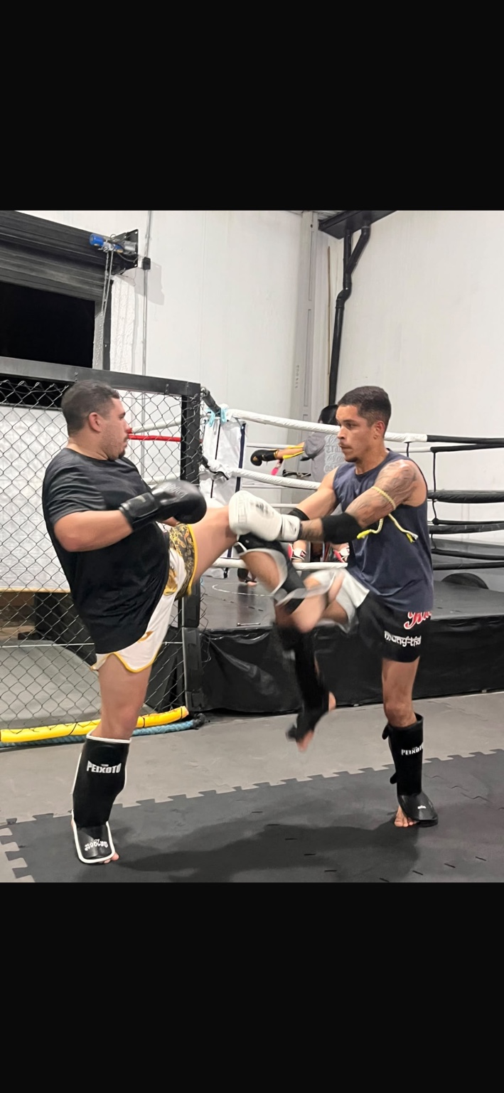 Treinamento de Muay Thai da Team Peixoto